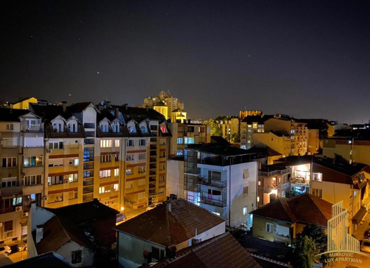 Mirkovic Lux Apartman Ni Exteriör bild