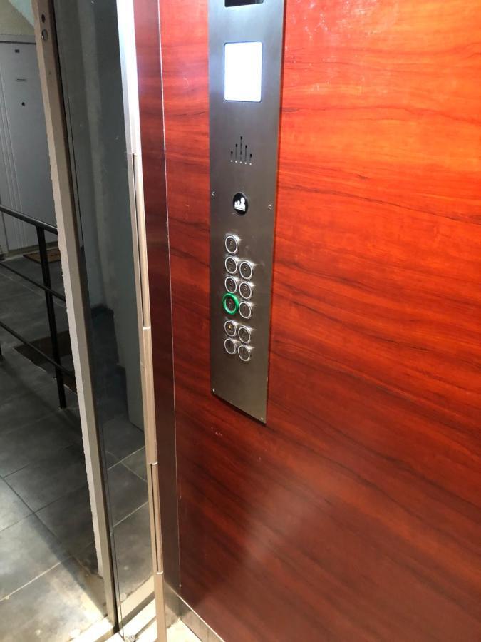 Mirkovic Lux Apartman Ni Exteriör bild